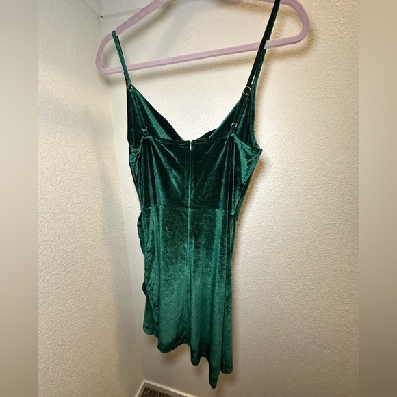 Green Velvet Holiday Dress Medium - Picture 4 of 5